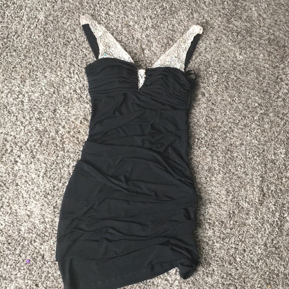 Cocktail dress - Picture 1 of 3